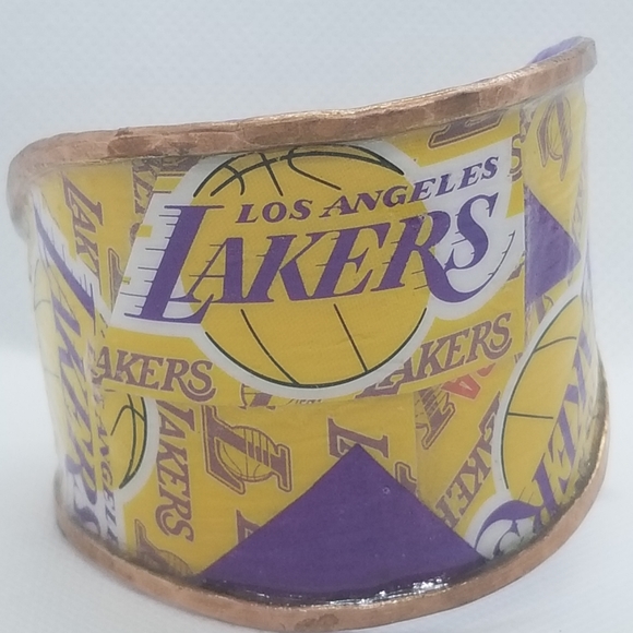 NBA Lakers Cuff - Picture 4 of 12